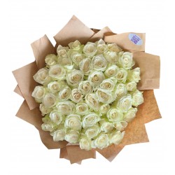 باقة الجوري الأبيض الحالمة| 50 جوري