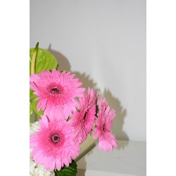 مزهرية اشراقة الزهور