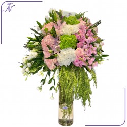 ترتيبة زهور خلابة