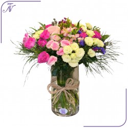 مزهرية ورود السحر الآسر