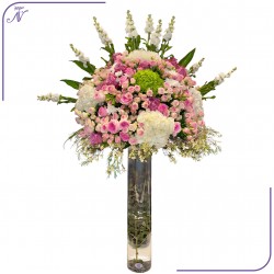 ترتيبة زهور ملونة متألقة