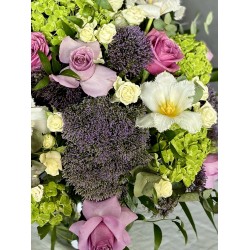 فازة زهور الأفاق الهادئة