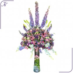 ترتيبة زهور مبهجة