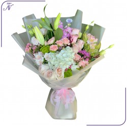 باقة زهور التناغم الملكي