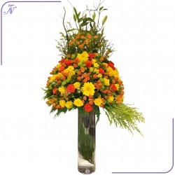 ترتيبة زهور ملونة متألقة