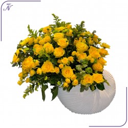 مزهرية الساعة الذهبية